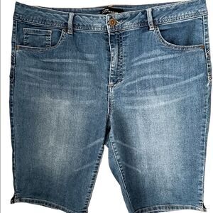 Miss Poured in Blue Bermuda jean shorts, size 16.